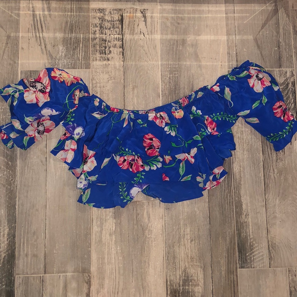 Ruffle Crop top BNWT